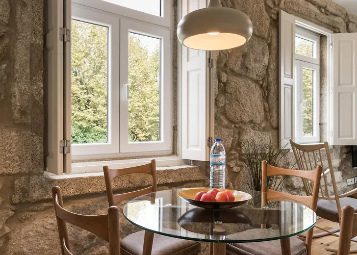 Swimming Pool House דירה *